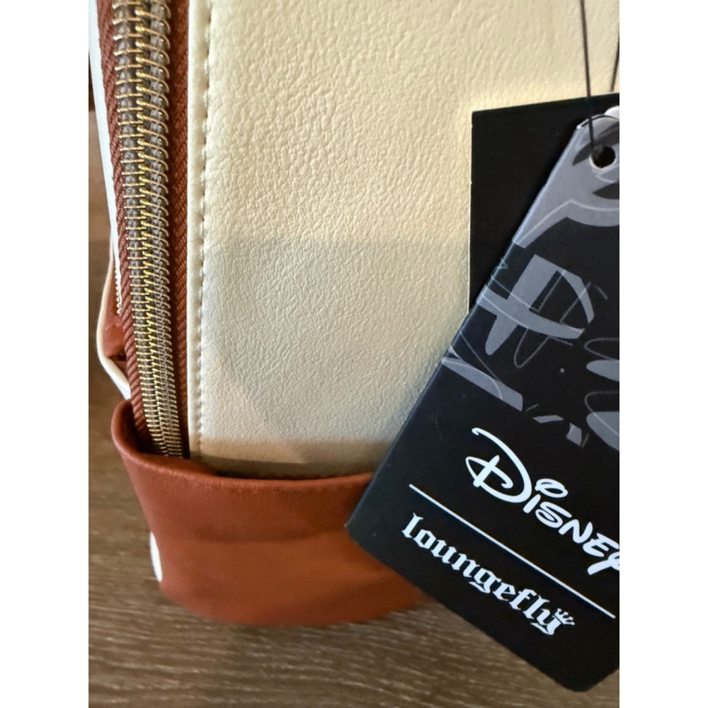 Chip ‘n’ Dale Loungfly Acorns Mini Backpack NWT - Picture 4 of 9